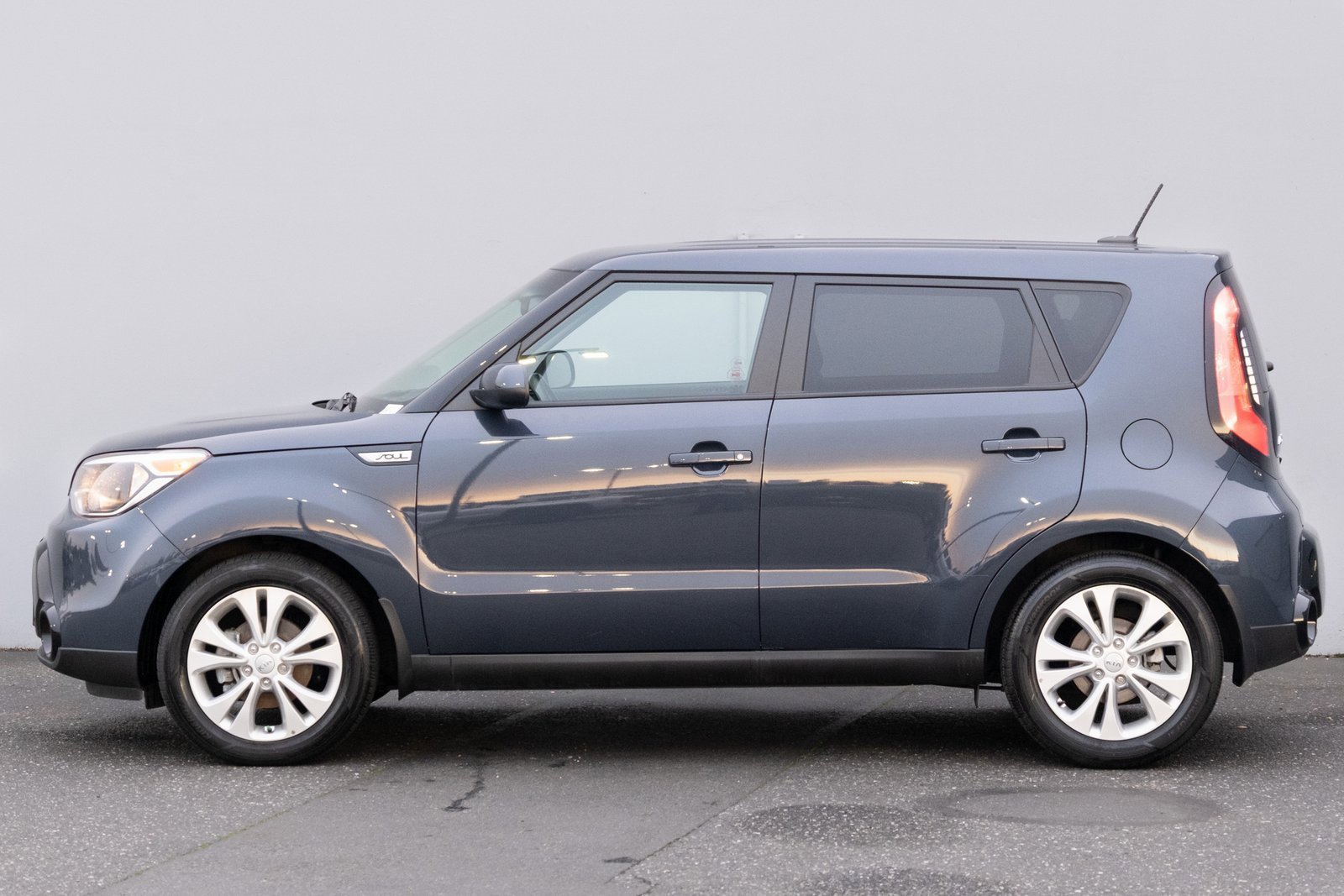 Used 2016 Kia Soul + w/ Audio Package image 24