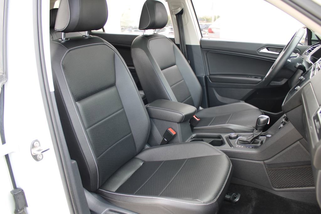 Certified 2021 Volkswagen Tiguan SEL AWD/4WD image 26