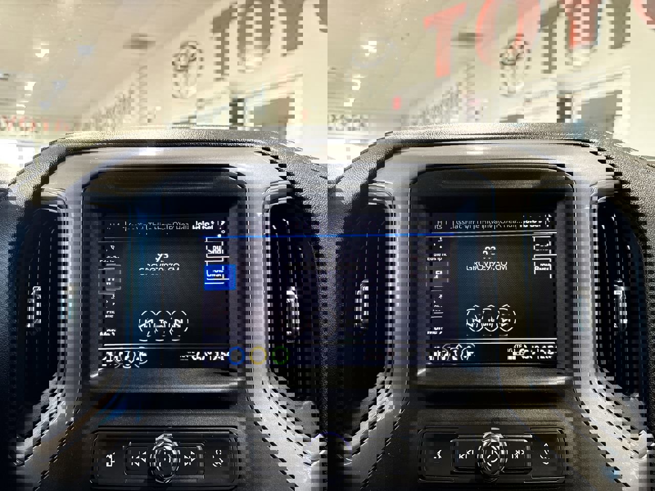 Used 2022 Chevrolet Silverado 1500 Custom image 17