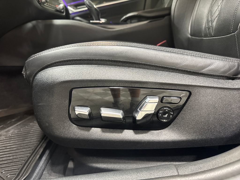 Used 2018 BMW 540i xDrive image 28