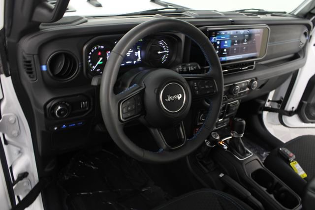 Used 2025 Jeep Wrangler Unlimited Rubicon 4xe w/ Safety Group image 8