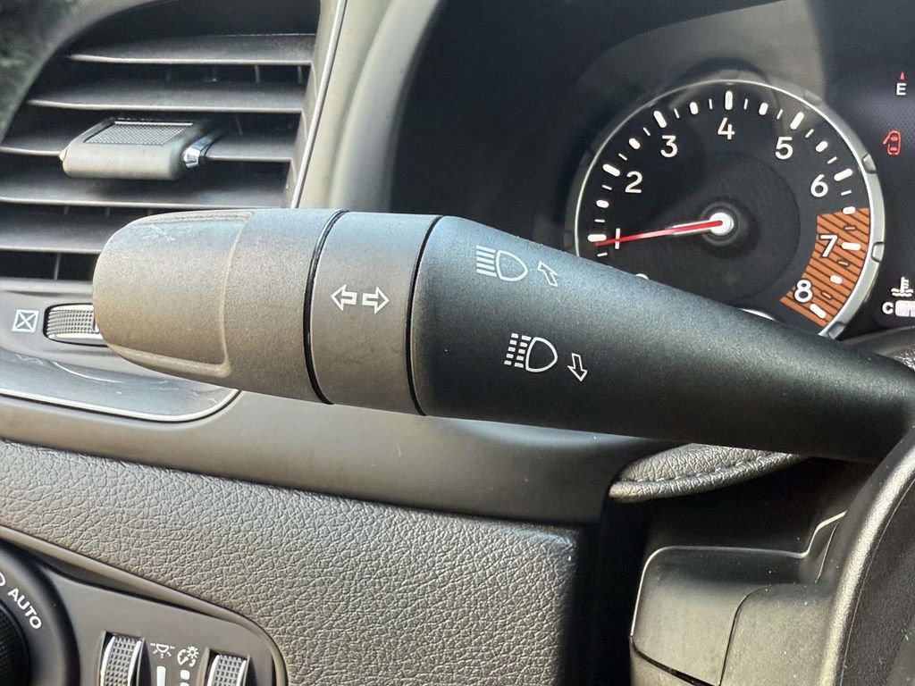 Used 2022 Jeep Renegade Limited w/ Sun, Sound & Wheels Group image 27