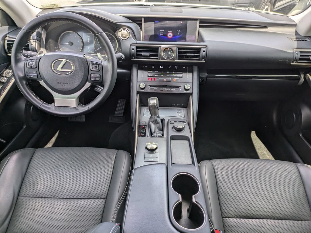 Used 2018 Lexus IS 300 AWD w/ Comfort Package image 13