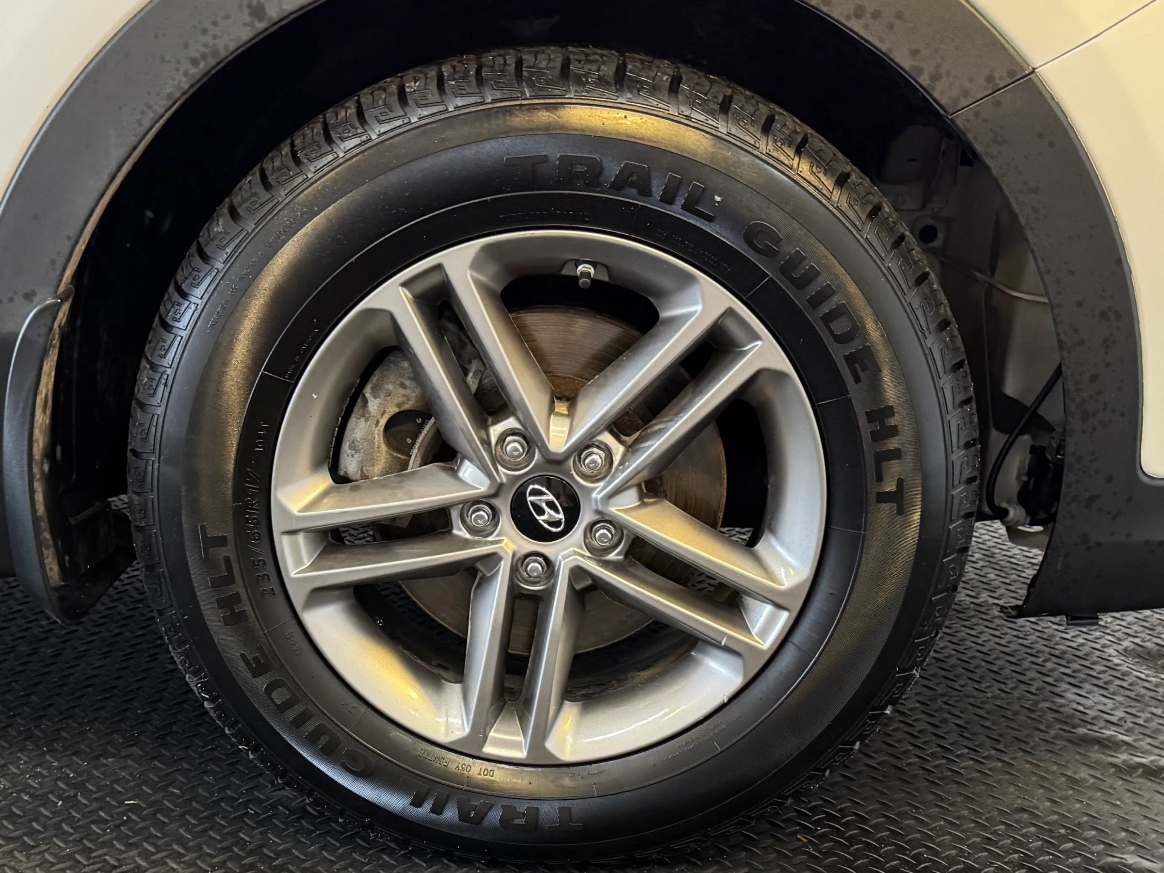 Used 2017 Hyundai Santa Fe Sport image 8