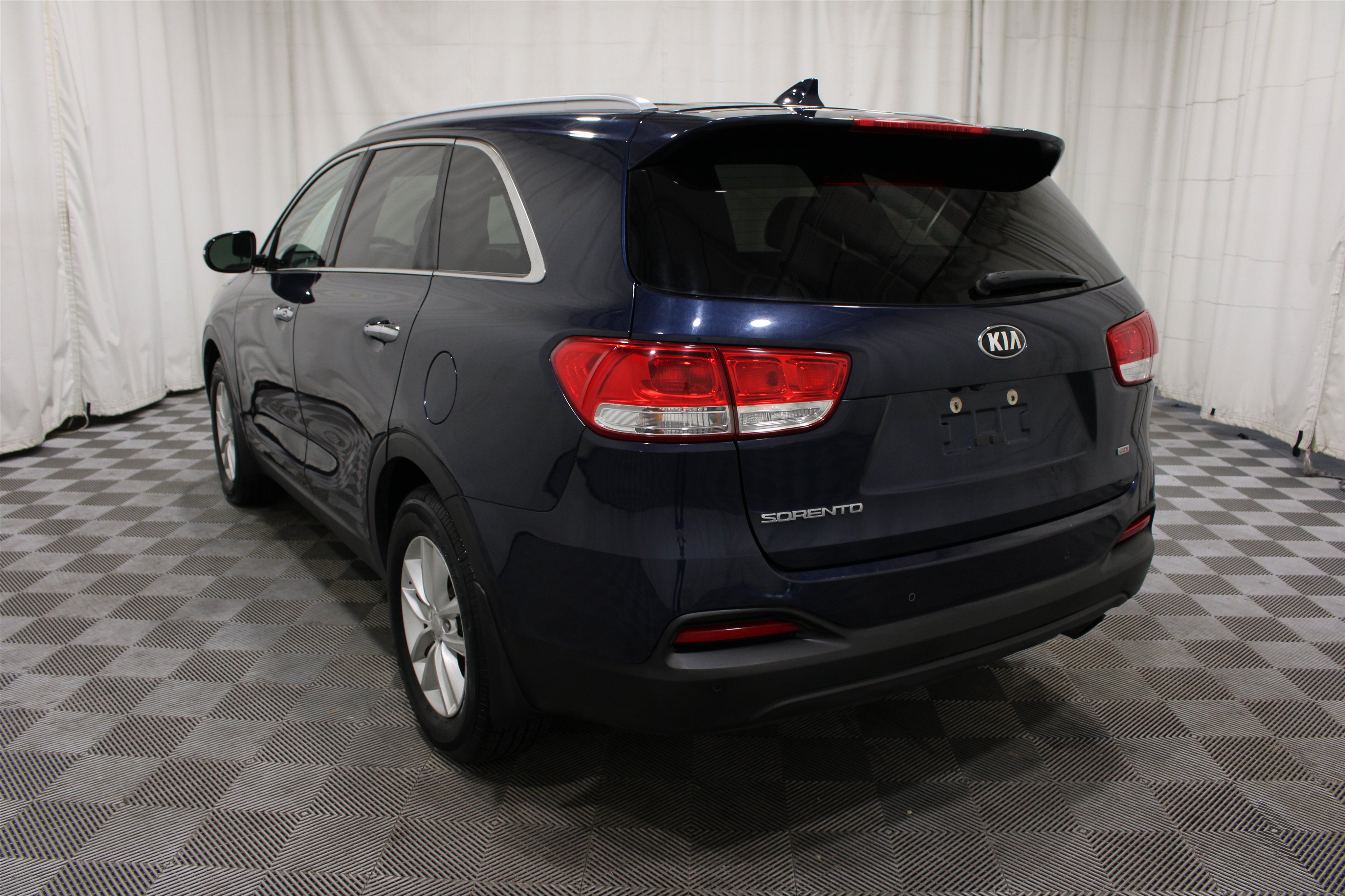 Used 2018 Kia Sorento FWD image 27