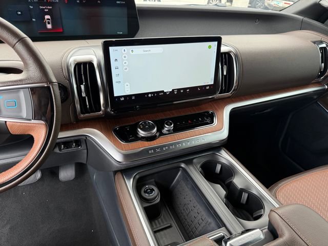 Used 2025 Ford Expedition Max King Ranch AWD/4WD image 16