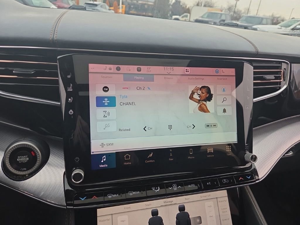 Used 2022 Jeep Grand Wagoneer Series III w/ Rear Seat Video Group 1 image 25