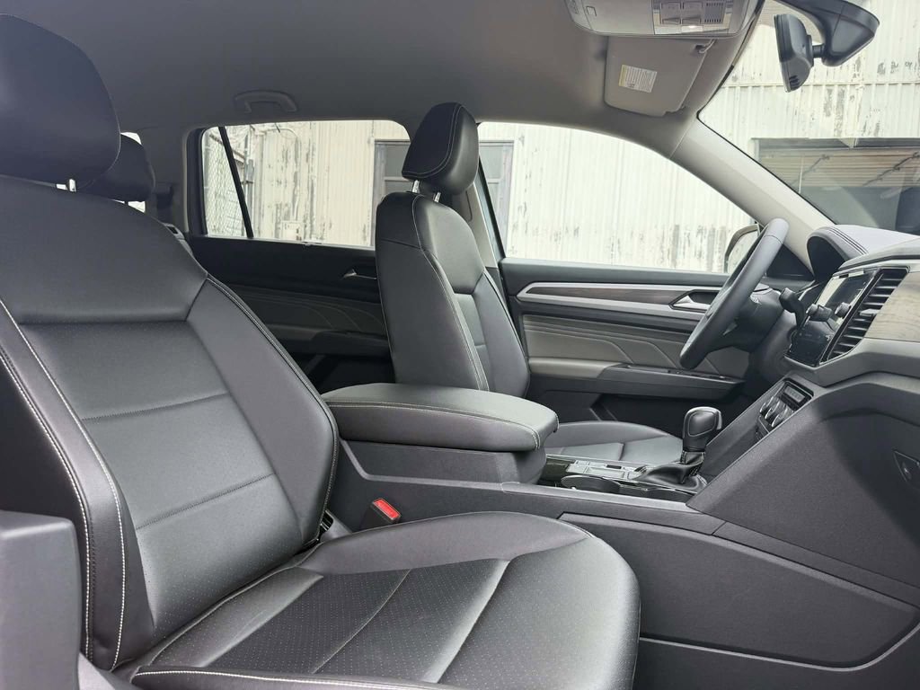 Used 2023 Volkswagen Atlas SE FWD image 6