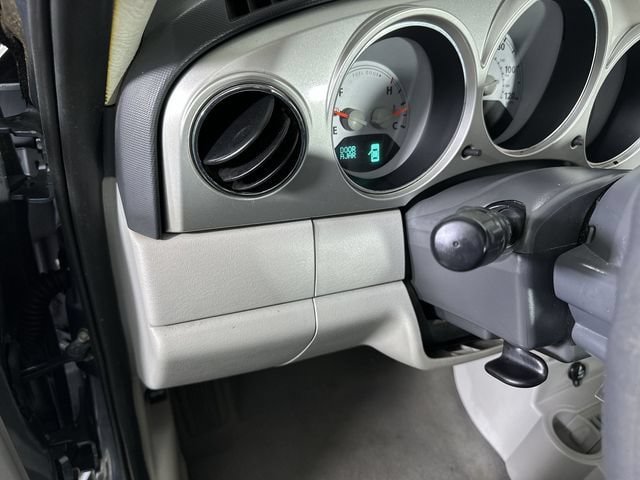 Used 2008 Chrysler PT Cruiser FWD image 18