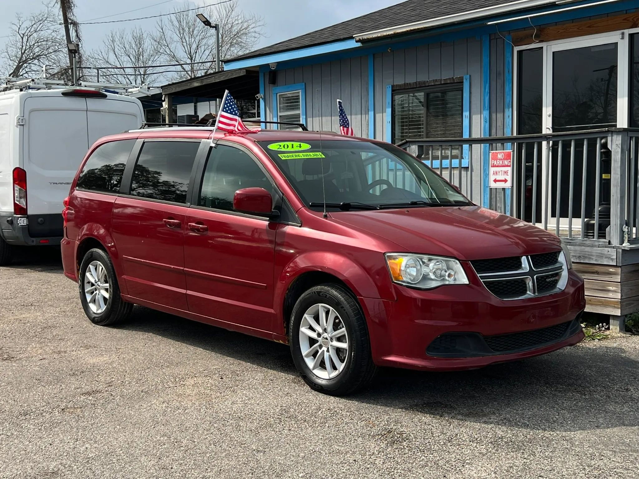 Used 2014 Dodge Grand Caravan SXT image 3