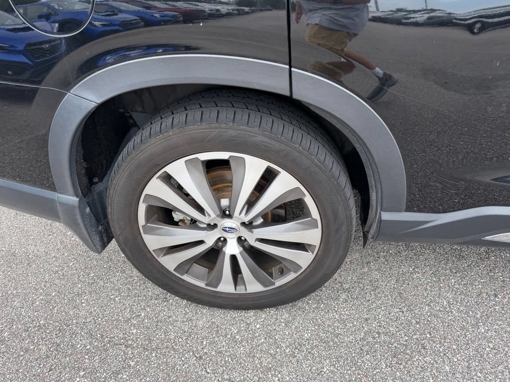 Used 2022 Subaru Ascent Limited w/ Technology Package AWD/4WD image 5