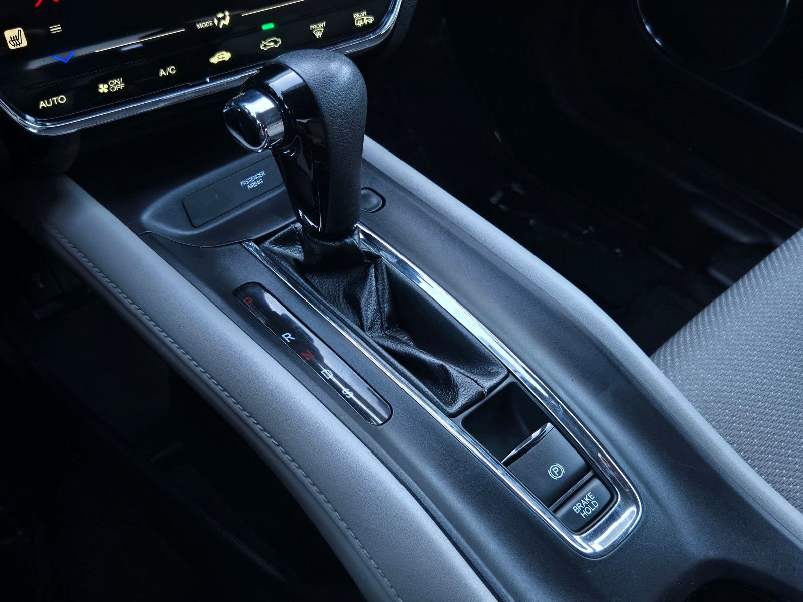 Used 2017 Honda HR-V EX image 17