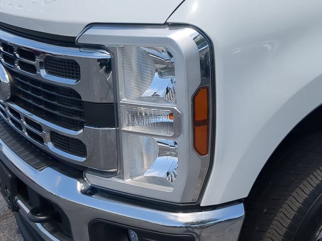 Used 2025 Ford F250 XLT AWD/4WD image 10