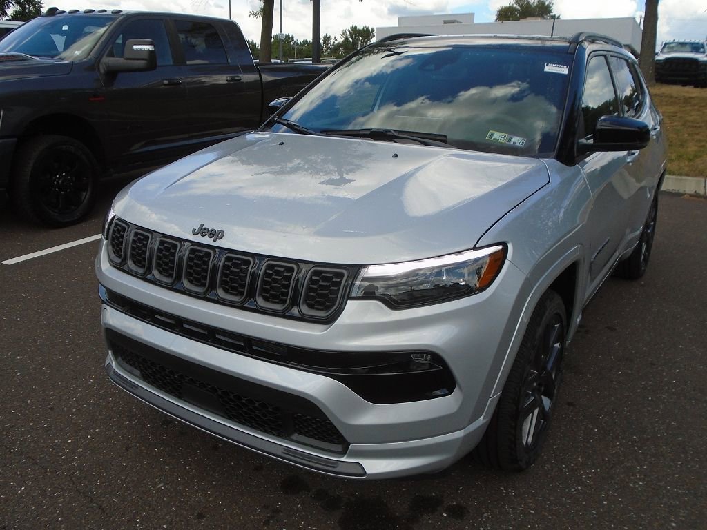 New 2025 Jeep Compass Limited w/ High Altitude Package image 4