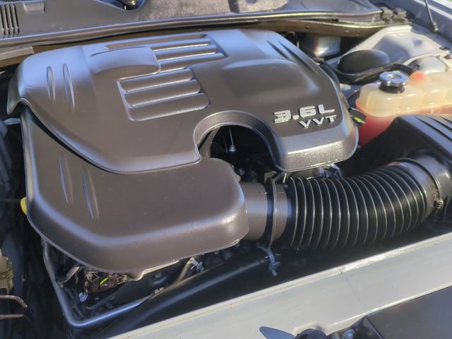 Used 2022 Dodge Challenger SXT w/ Blacktop Package image 25