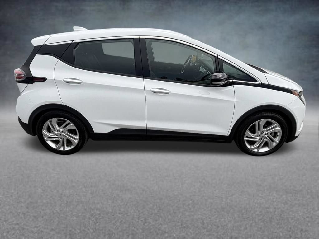 Used 2022 Chevrolet Bolt LT FWD image 7