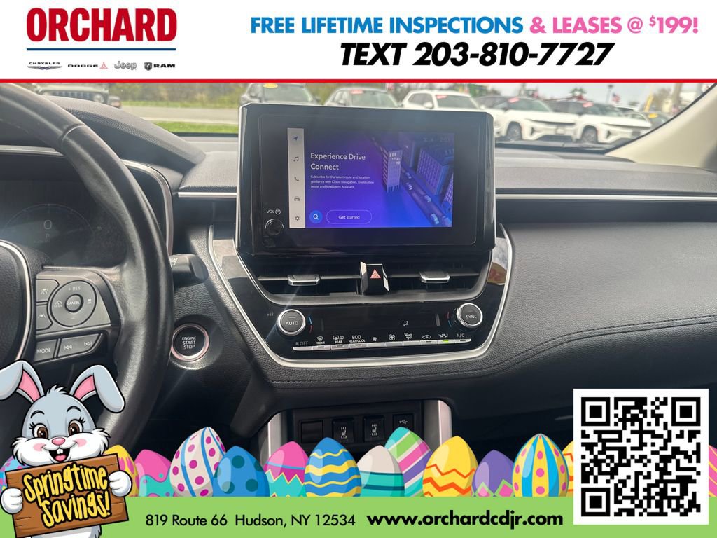 Used 2023 Toyota Corolla Cross XLE w/ Convenience Package image 17