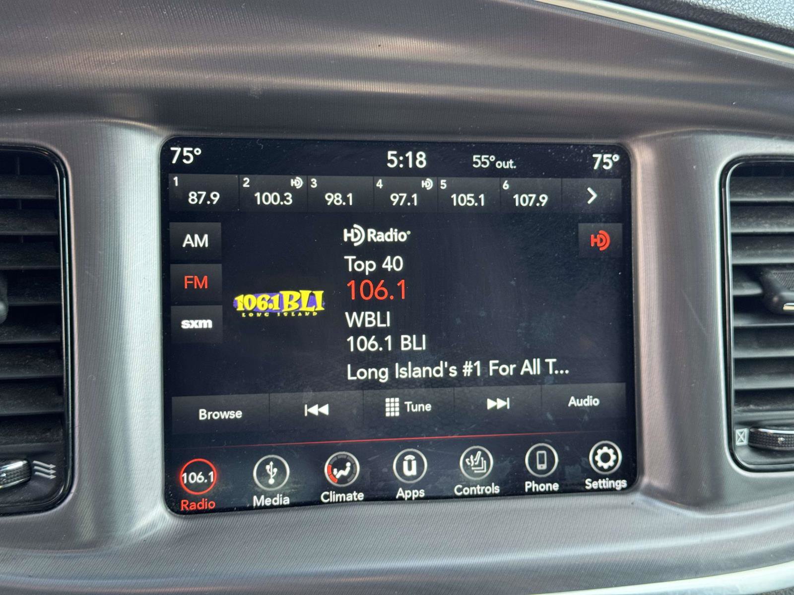 Used 2019 Dodge Charger SXT w/ Blacktop Package image 23