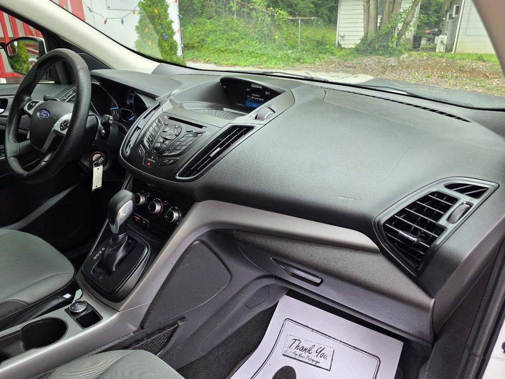 Used 2016 Ford Escape SE FWD image 30