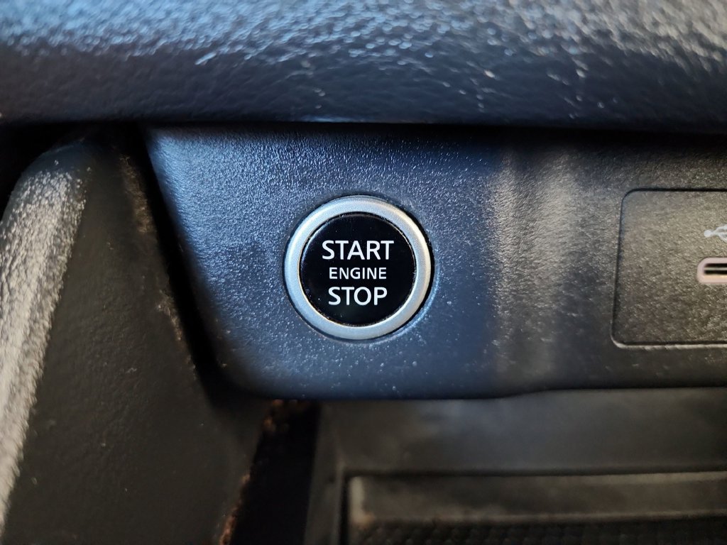 Used 2023 Nissan Rogue S FWD image 25