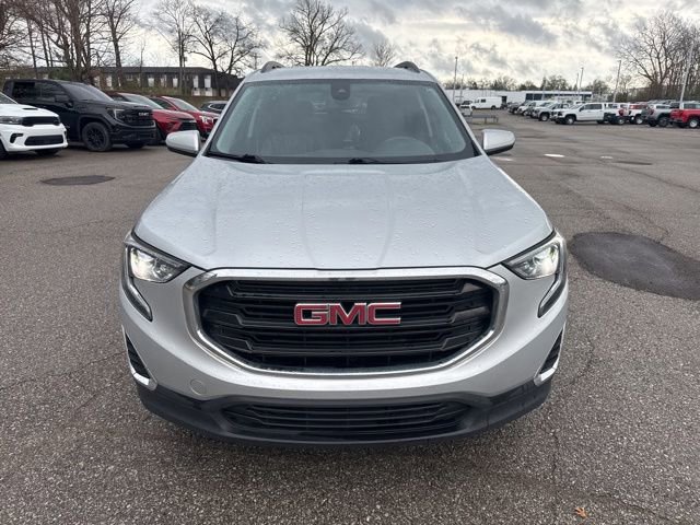 Used 2021 GMC Terrain SLE w/ Driver Convenience Package FWD image 3