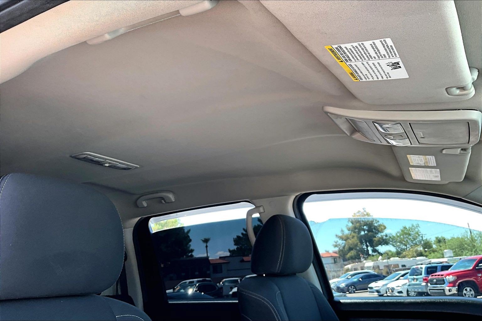 Used 2017 Nissan Titan SV AWD/4WD image 16