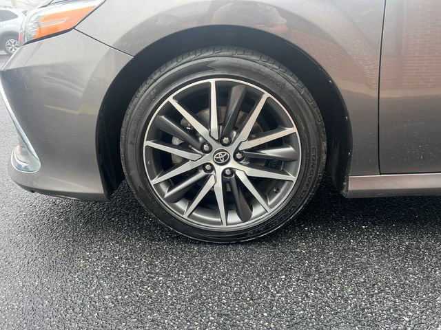 Used 2022 Toyota Camry XLE FWD image 27