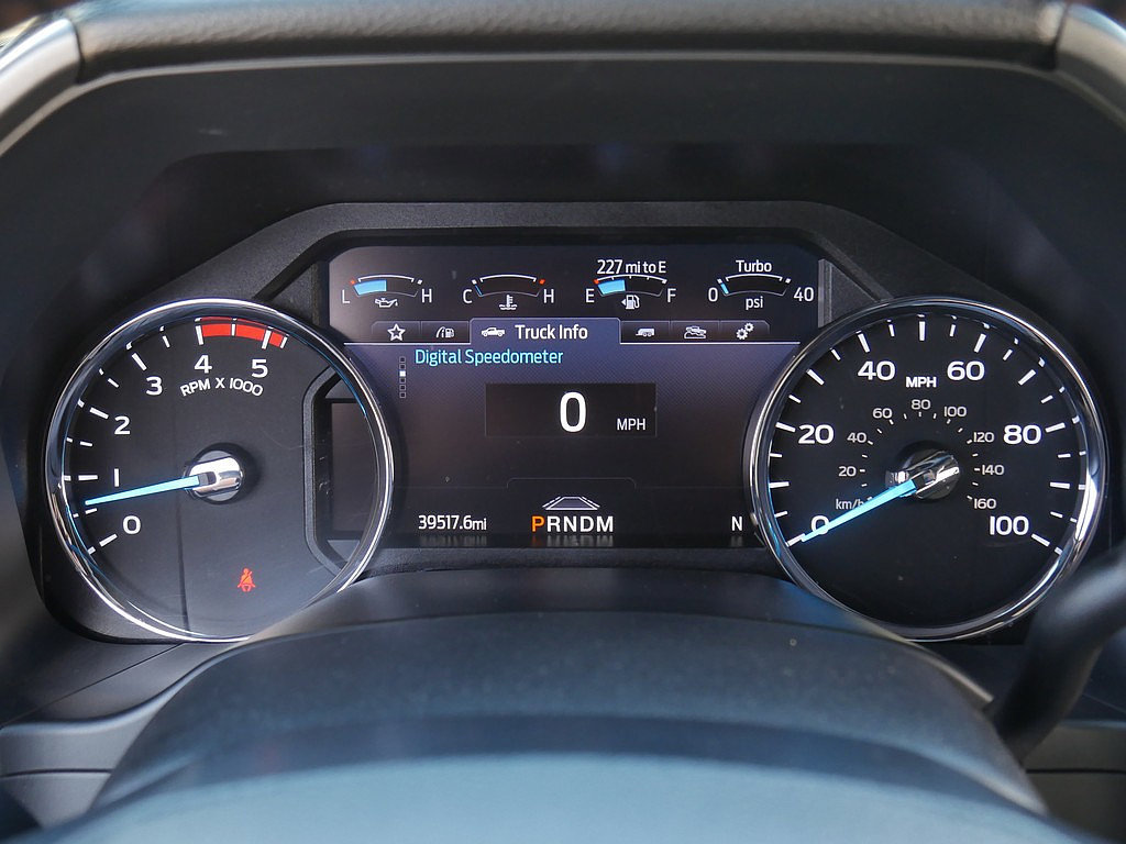 Used 2020 Ford F250 Platinum w/ FX4 Off-Road Package AWD/4WD image 31