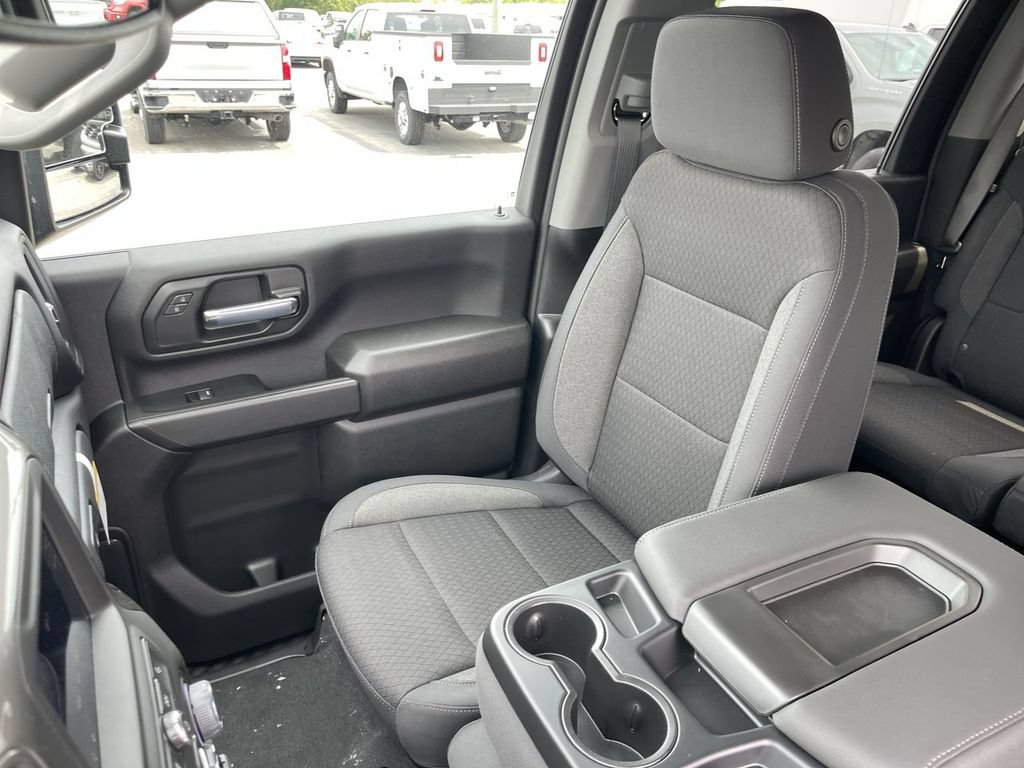 New 2026 Chevrolet Silverado 2500 Custom w/ Custom Value Package AWD/4WD image 23