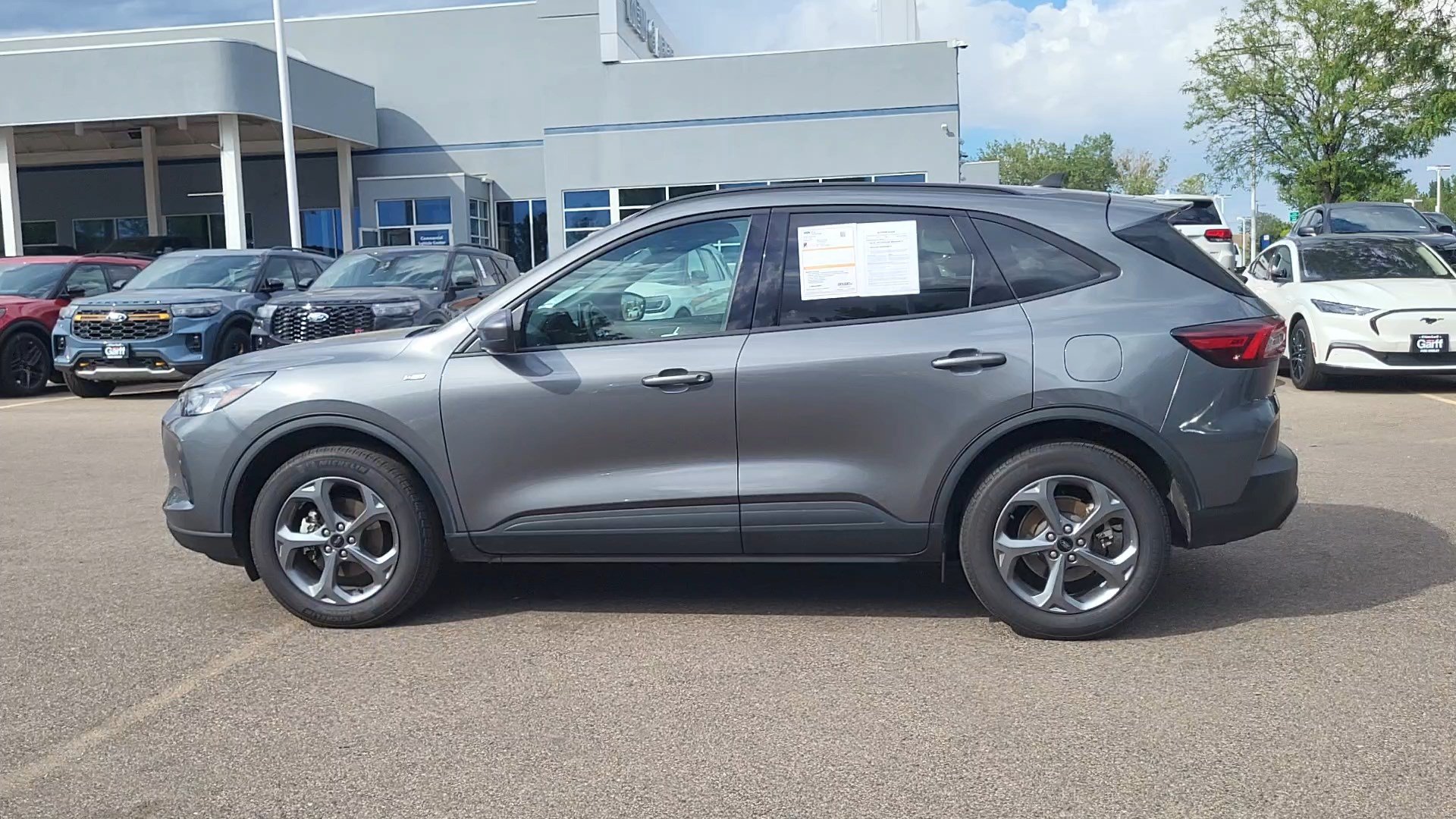 Certified 2025 Ford Escape ST-Line Select AWD/4WD image 2