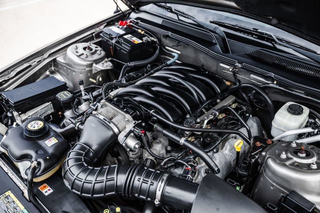 Used 2005 Ford Mustang GT Premium RWD image 69