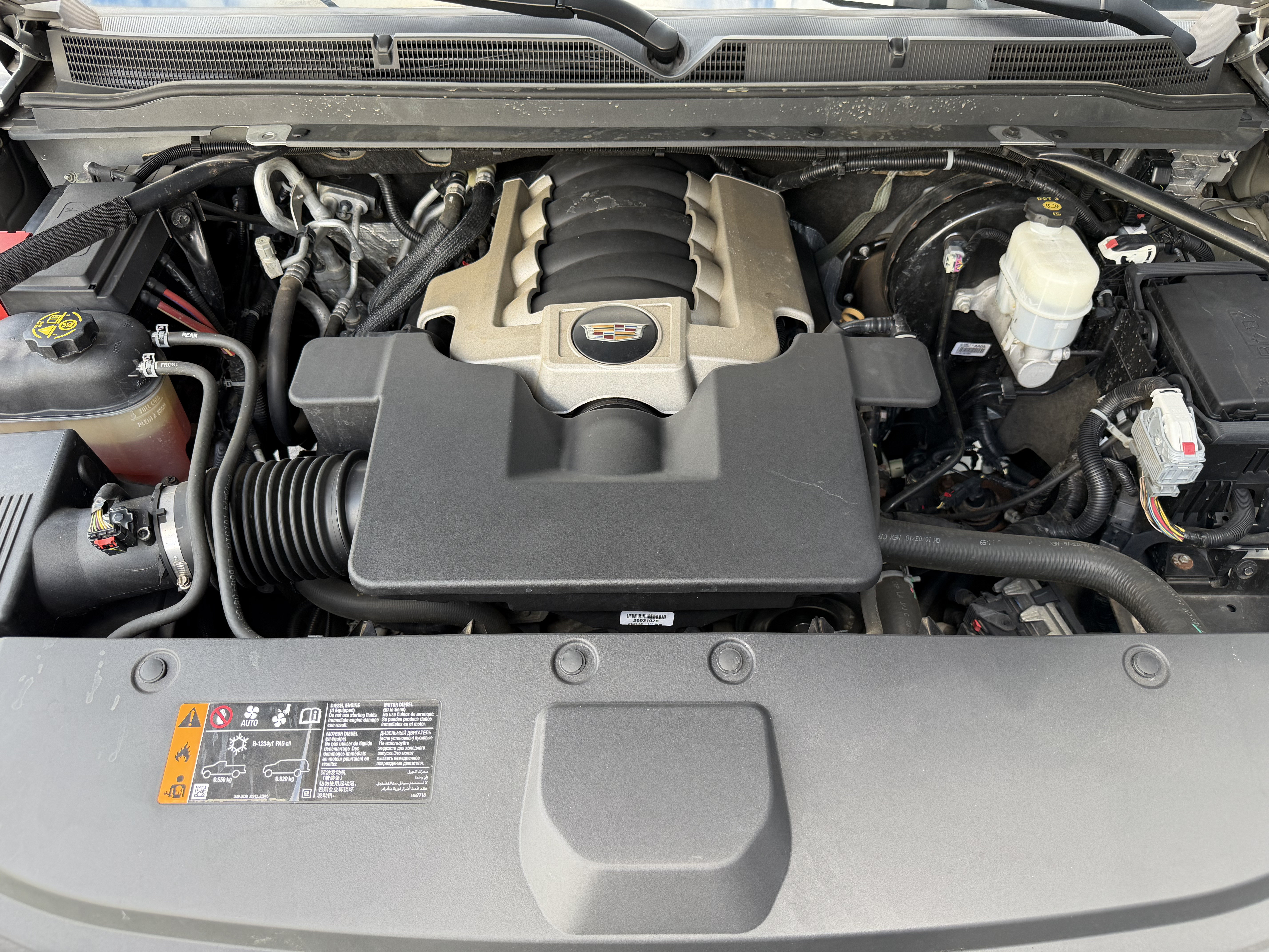 Used 2019 Cadillac Escalade ESV Luxury AWD/4WD image 52
