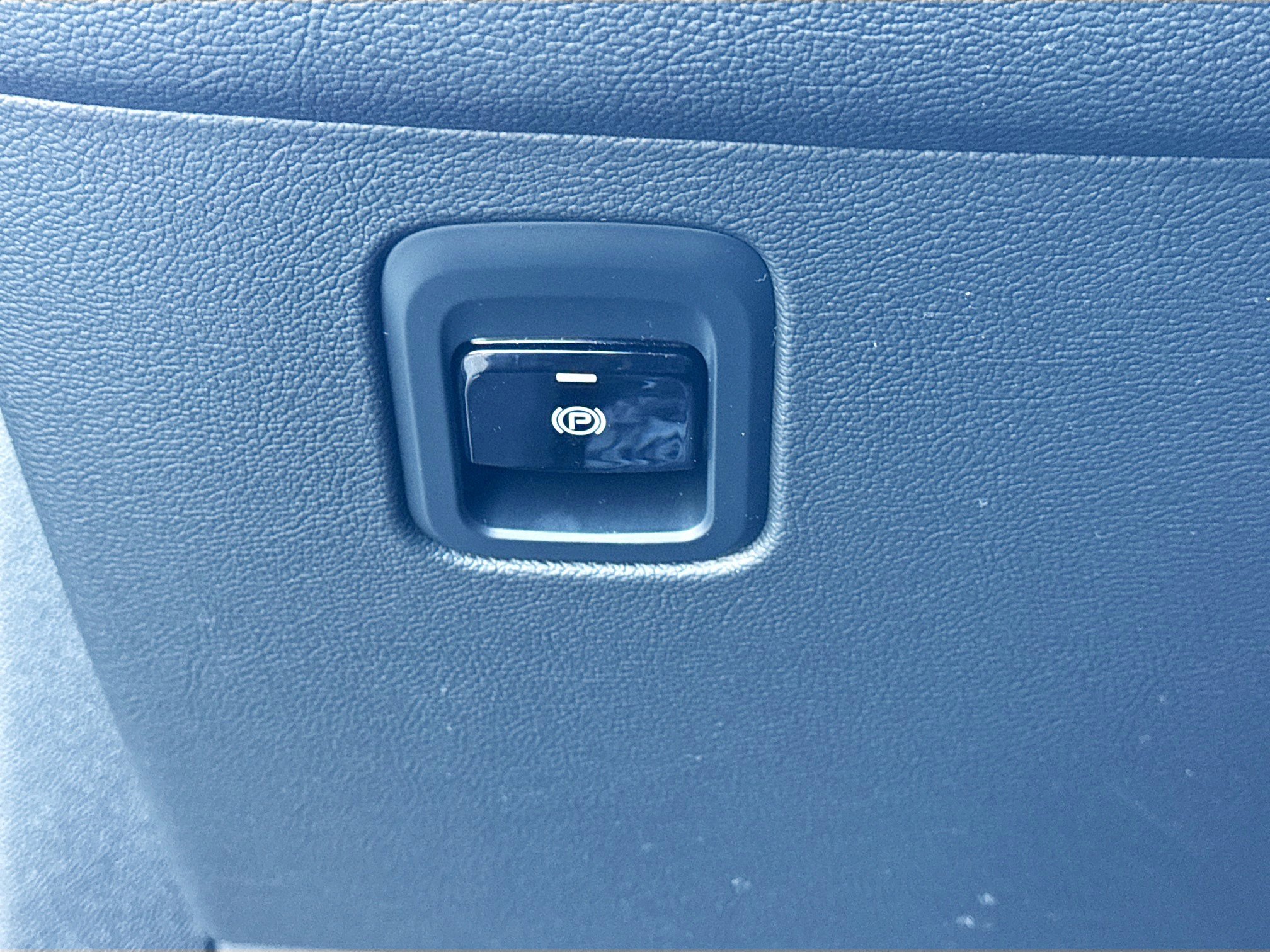 Certified 2024 Maserati Grecale GT image 35