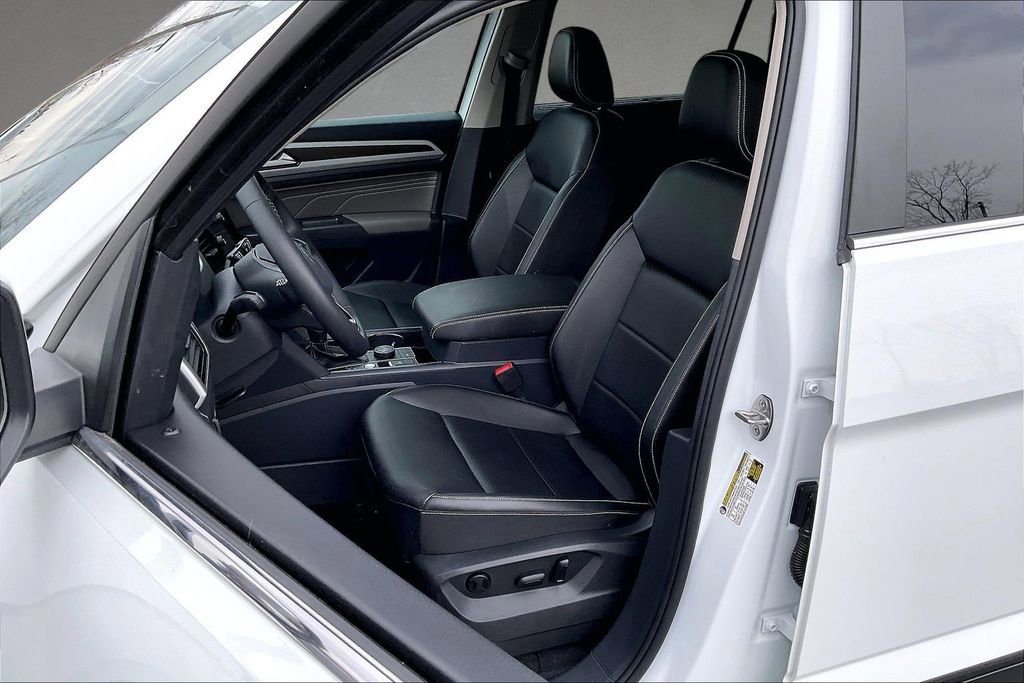 Used 2023 Volkswagen Atlas SE image 21