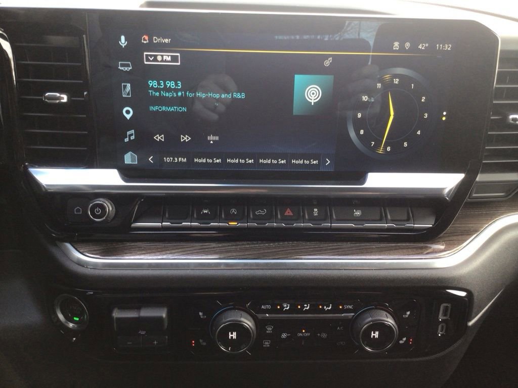 Used 2025 Chevrolet Silverado 1500 LT image 14