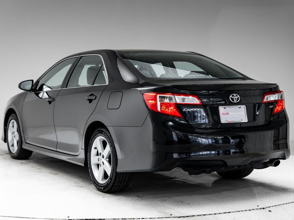 Used 2012 Toyota Camry SE image 3