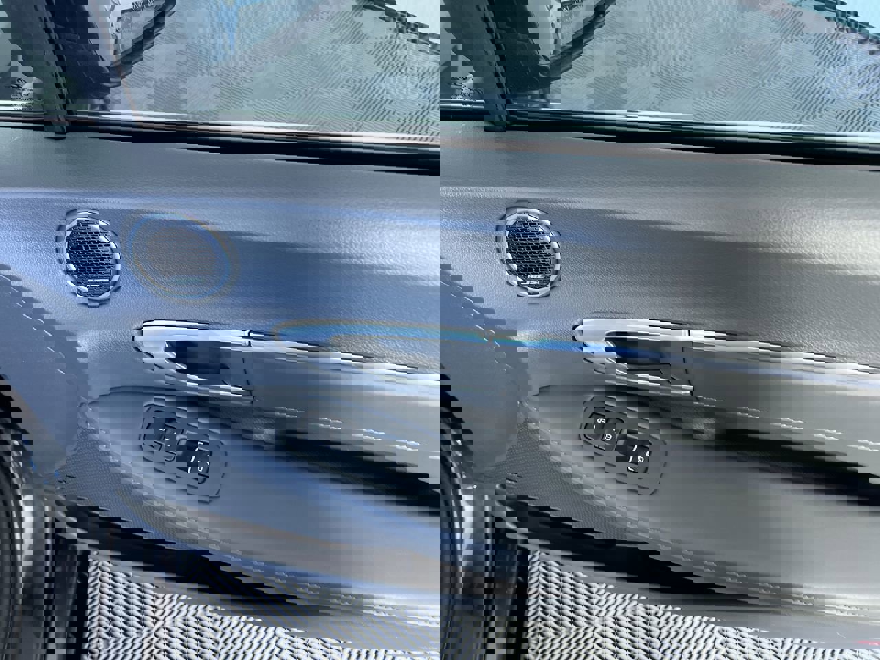 Used 2021 Hyundai Sonata Limited w/ Preferred Accessory Package FWD image 29