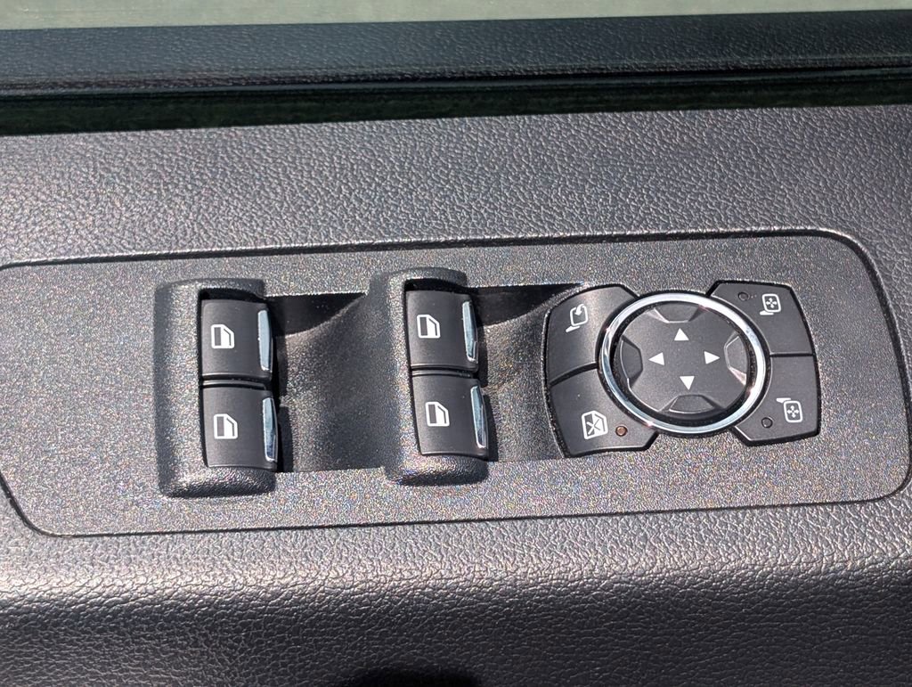 Used 2019 Ford F150 Lariat AWD/4WD image 11