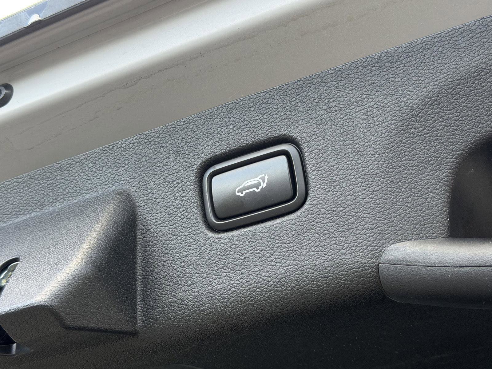 Used 2023 Kia Sportage SX image 52