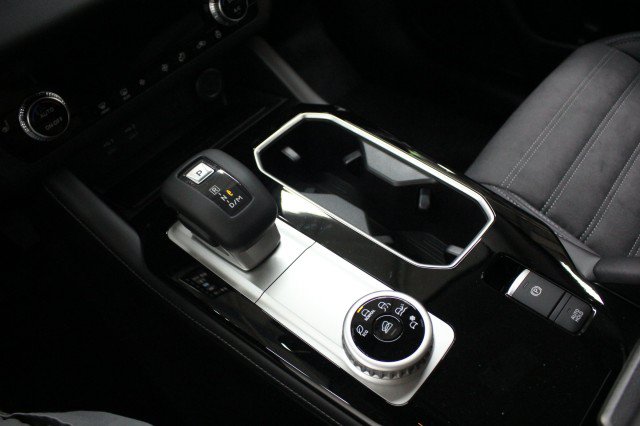 New 2026 Mitsubishi Outlander SE FWD image 14
