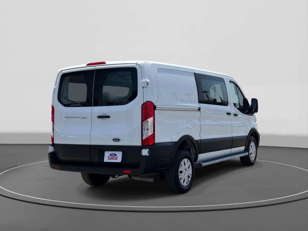 Certified 2025 Ford Transit 250 Low Roof w/ Exterior Upgrade Package RWD image 5