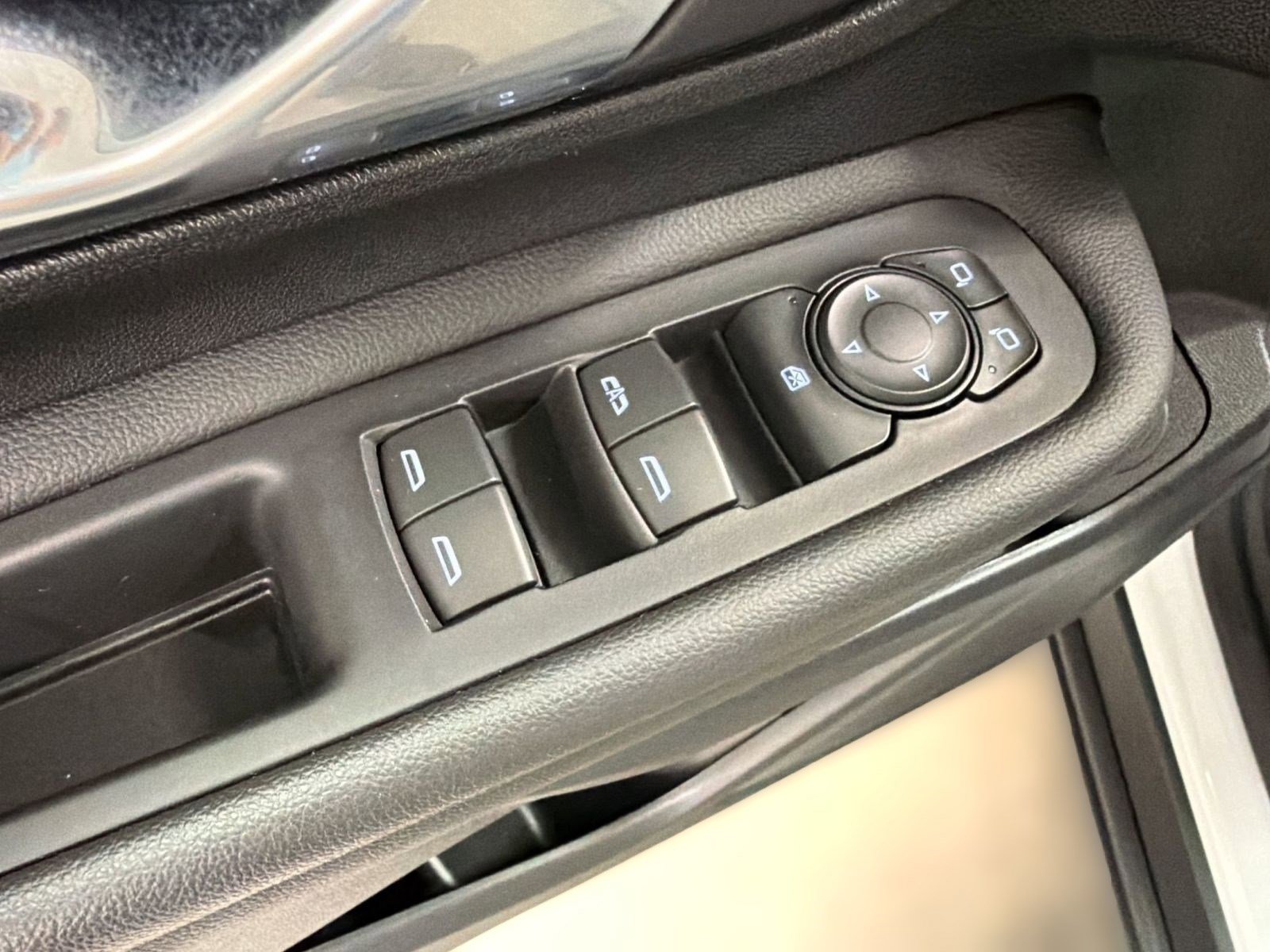 Certified 2023 GMC Terrain AT4 image 12