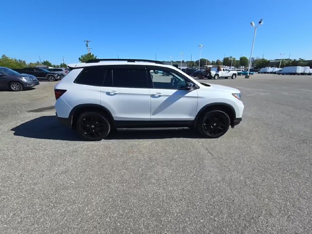 Used 2024 Honda Passport Black Edition image 6