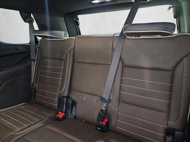 Used 2025 GMC Yukon Denali Ultimate w/ LPO, Floor Liner Package AWD/4WD image 18