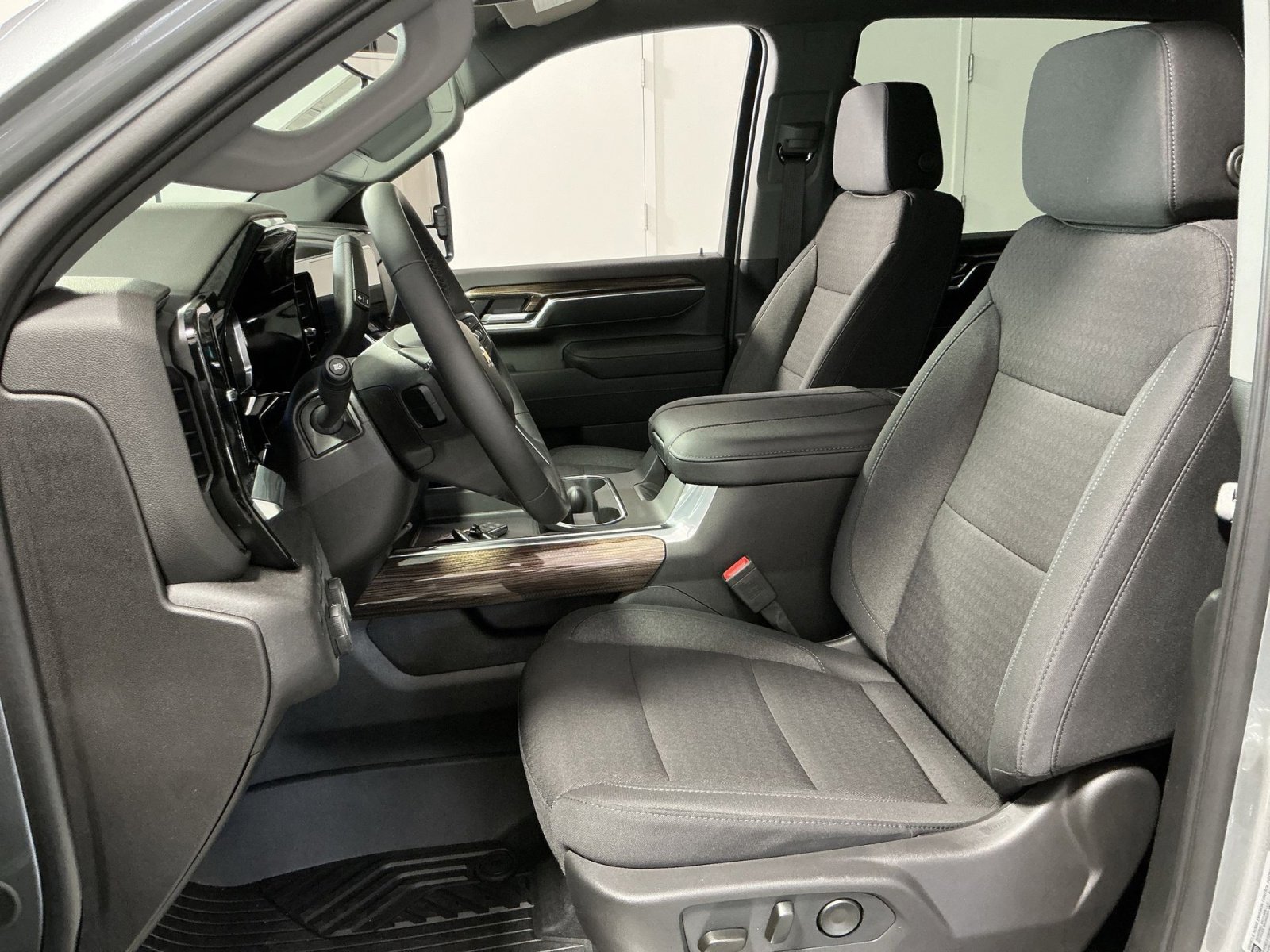 New 2026 Chevrolet Silverado 2500 LT image 21