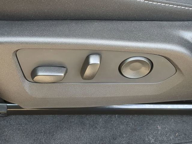 New 2026 GMC Canyon Elevation w/ Convenience Package RWD image 25