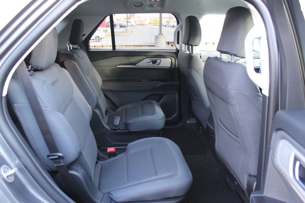 New 2026 Ford Explorer Active AWD/4WD image 16