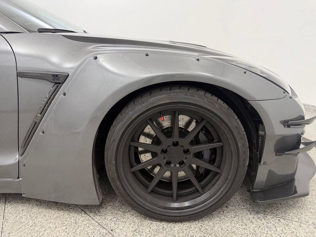 Used 2015 Nissan GT-R Black Edition AWD/4WD image 21