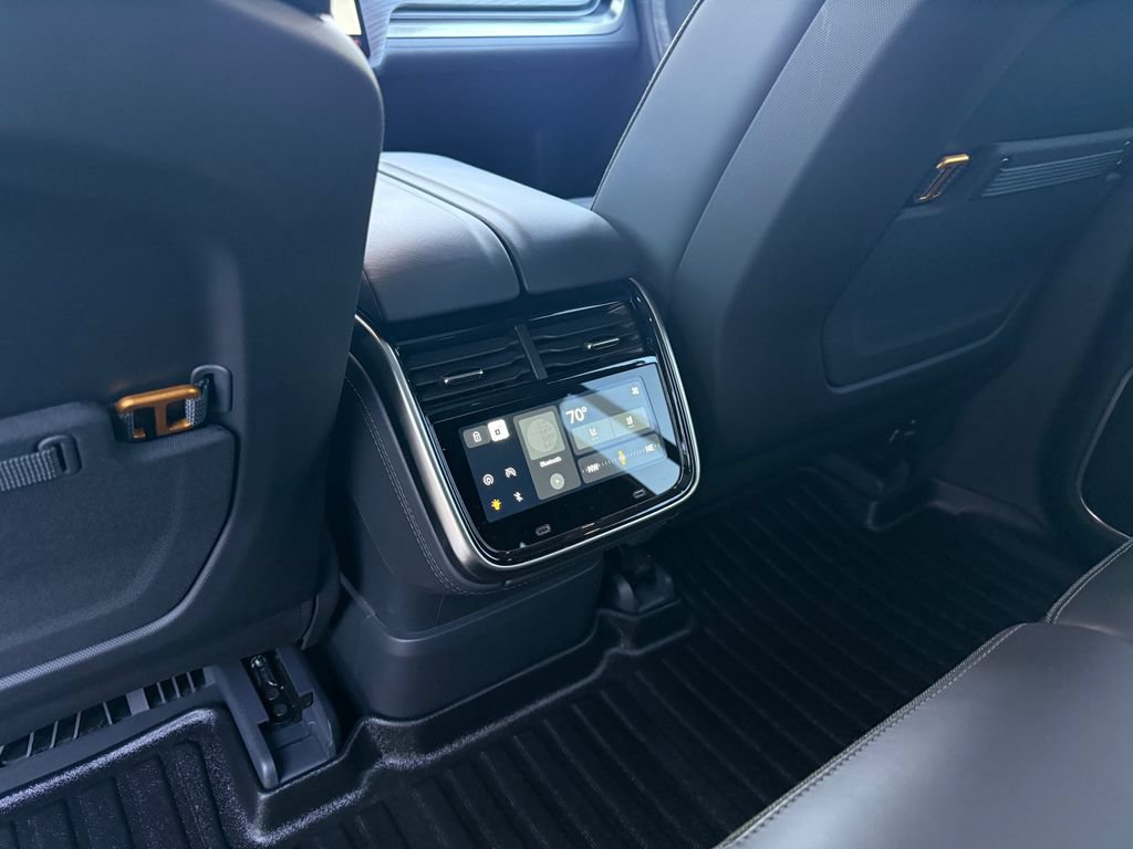 Used 2022 Rivian R1S Launch Edition Quad AWD/4WD image 35
