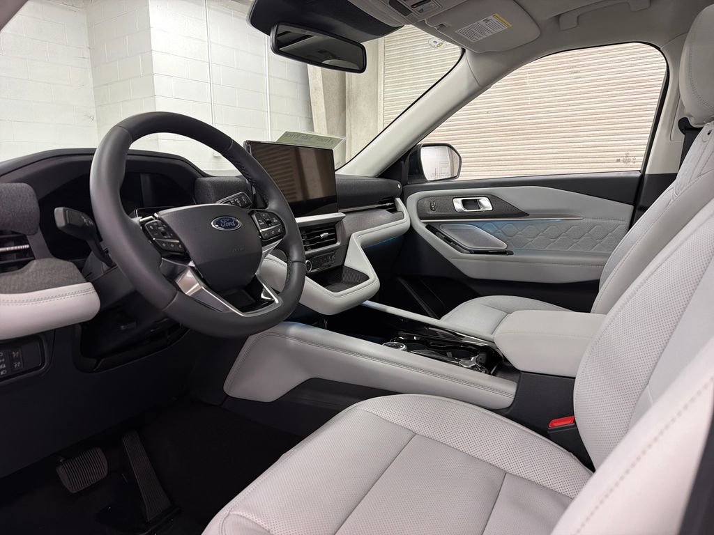 New 2026 Ford Explorer Platinum AWD/4WD image 6